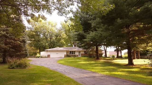 6363 Blackhawk Rd, Cherry Valley, IL 61016 photo 1