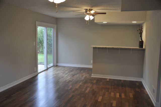 1665 Castaway Ln, Hoffman Estates, IL 60192 photo 14
