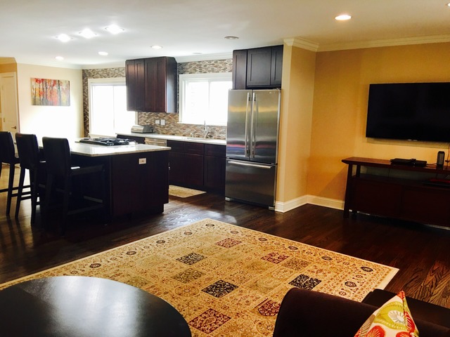 680 Cordial Dr, Des Plaines, IL 60016 photo 6