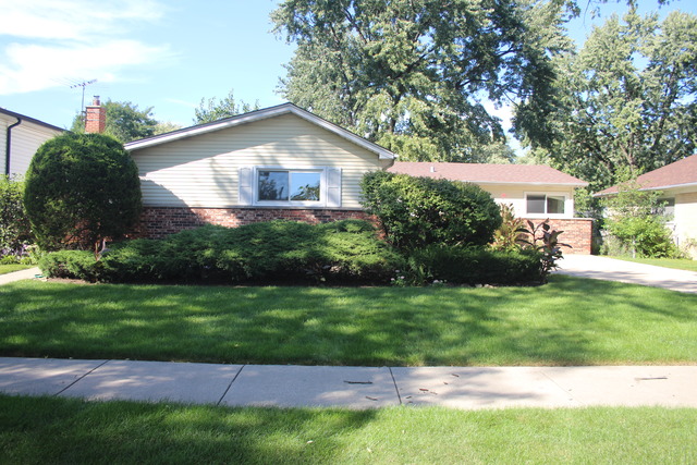 680 Cordial Dr, Des Plaines, IL 60016 photo 1