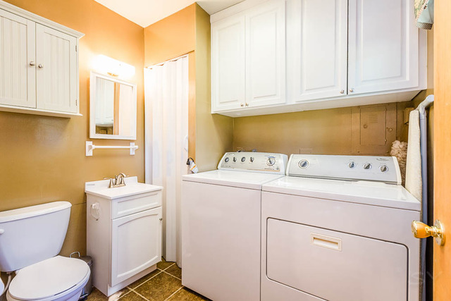 89 Pleasant St, Hoffman Estates, IL 60169 photo 12