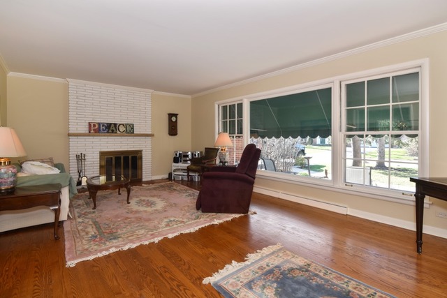 2410 Covert Rd, Glenview, IL 60025 photo 3