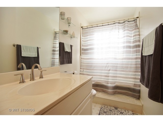 4403 Linden Ln, Rolling Meadows, IL 60008 photo 9