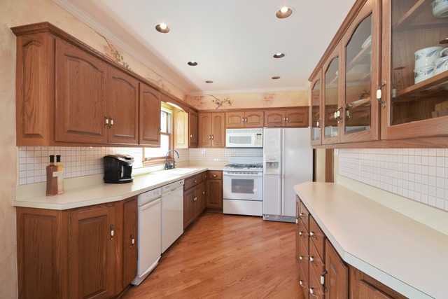 18333 School St, Lansing, IL 60438 photo 5