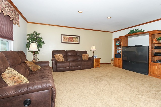 2019 Clematis Dr, Algonquin, IL 60102 photo 10