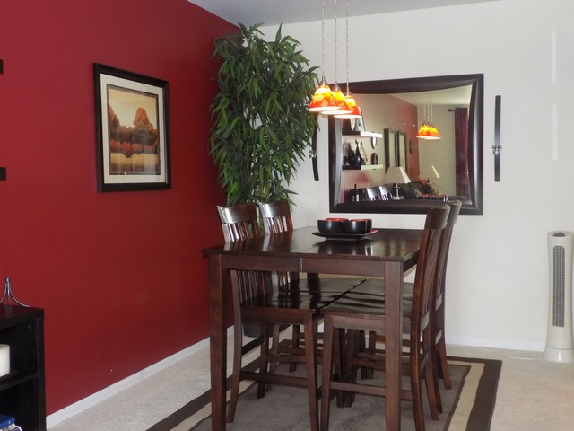 1500 Robin Cir #319, Hoffman Estates, IL 60169 photo 3
