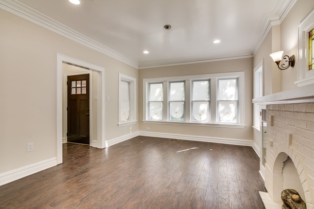 1023 Mapleton Ave, Oak Park, IL 60302 photo 2