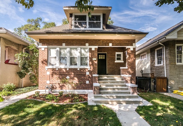 1023 Mapleton Ave, Oak Park, IL 60302 photo 1