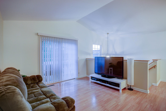 741 Serendipity Dr, Aurora, IL 60504 photo 2