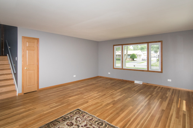 2307 Kingfisher Ln, Rolling Meadows, IL 60008 photo 9