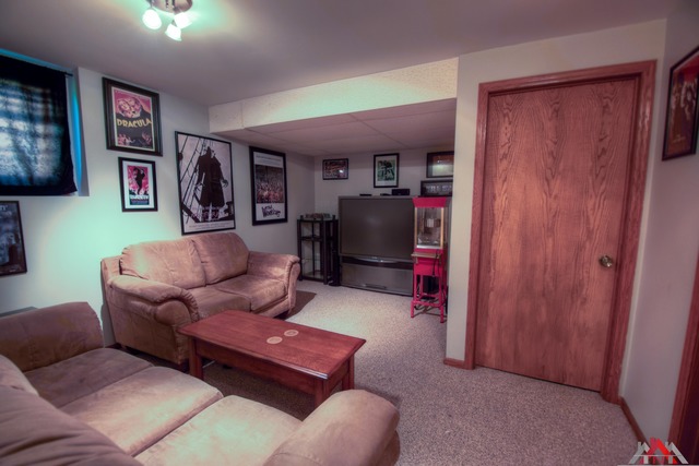 908 Fortress Dr, Mchenry, IL 60050 photo 17