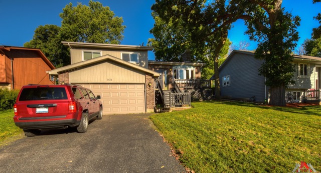 908 Fortress Dr, Mchenry, IL 60050 photo 1