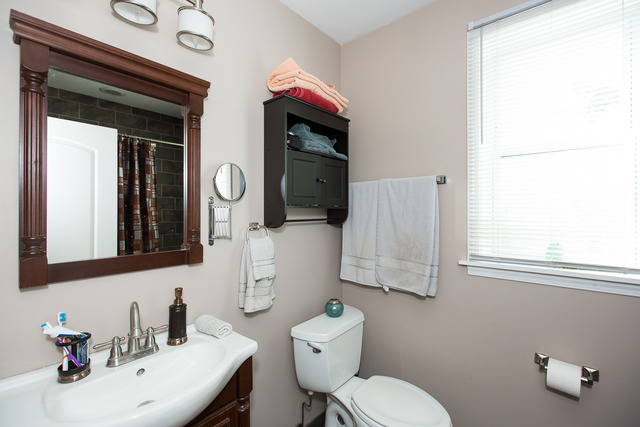 3235 N Hamlin Ave, Chicago, IL 60618 photo 13