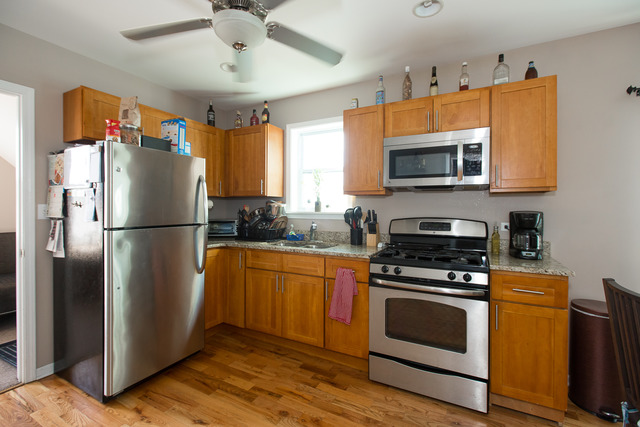 3235 N Hamlin Ave, Chicago, IL 60618 photo 2