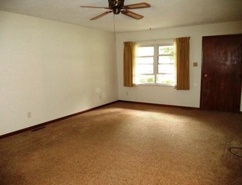 204 W Taylor St, Dwight, IL 60420 photo 5