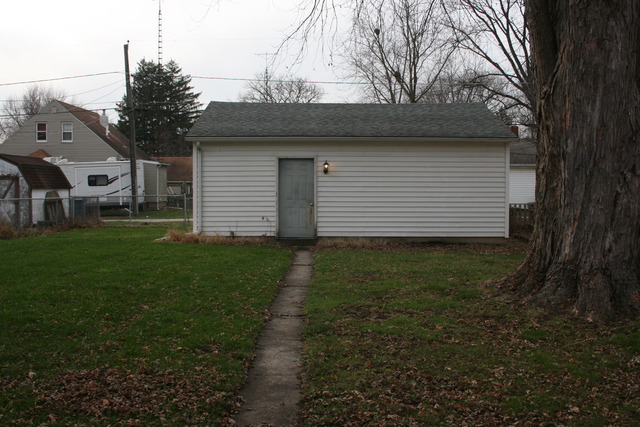 1385 S 6th Ave, Kankakee, IL 60901 photo 3