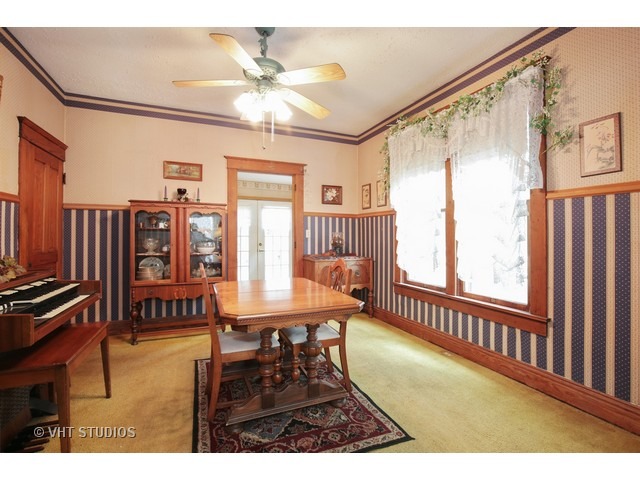 207 S 3rd St, Malta, IL 60150 photo 5