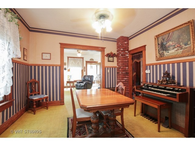 207 S 3rd St, Malta, IL 60150 photo 6