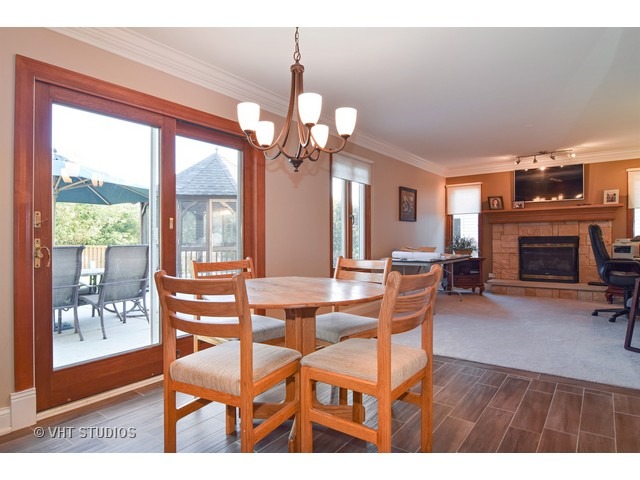 1340 Northgate Dr, Bartlett, IL 60103 photo 6