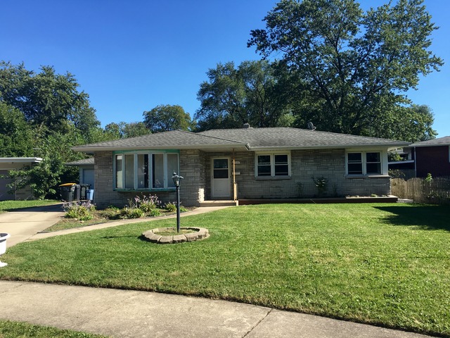 17537 Maple St, Lansing, IL 60438 photo 2