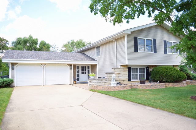 1010 Nottingham Ln, Hoffman Estates, IL 60169 photo 1