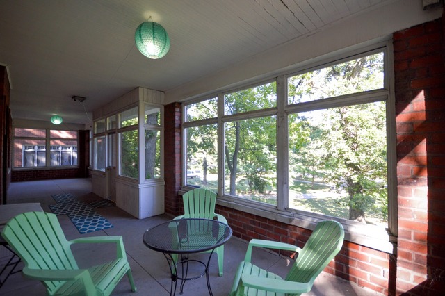 10030 S Longwood Dr, Chicago, IL 60643 photo 2