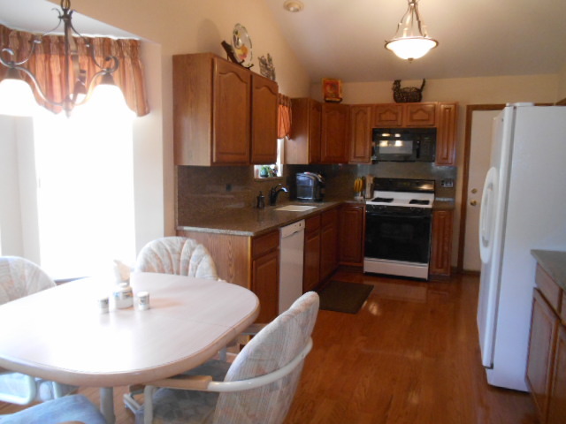 13404 Redberry Cir, Plainfield, IL 60544 photo 2