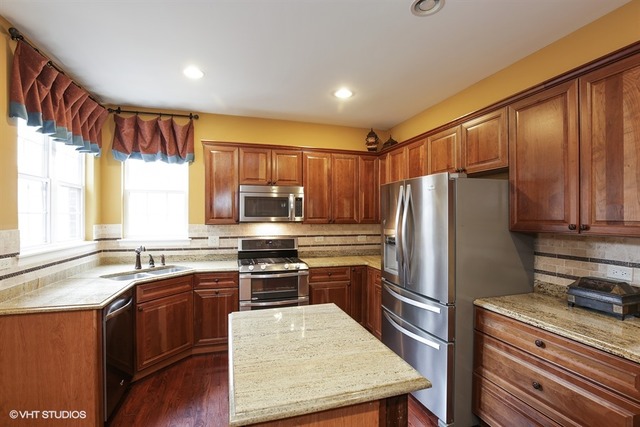 255 Garden Dr, Elgin, IL 60124 photo 11