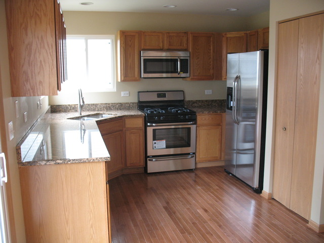 6410 Vail Ridge Dr, Plainfield, IL 60586 photo 4