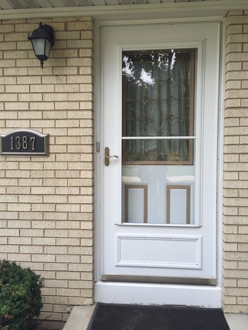 1387 Tyler Ln, Elgin, IL 60123 photo 2