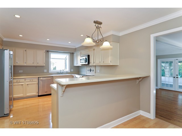 1007 Thunderbird Ln, Naperville, IL 60563 photo 5
