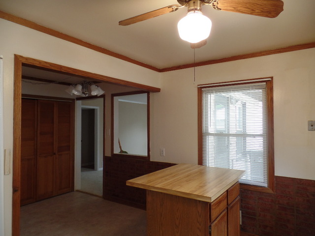 4600 Cracow Ave, Lyons, IL 60534 photo 6