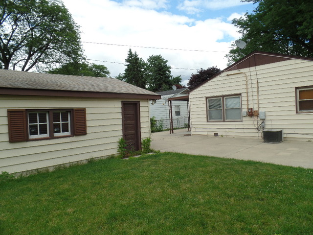 4600 Cracow Ave, Lyons, IL 60534 photo 20