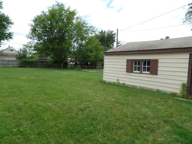 4600 Cracow Ave, Lyons, IL 60534 photo 18