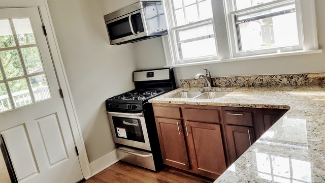 914 5th St, Aurora, IL 60505 photo 5