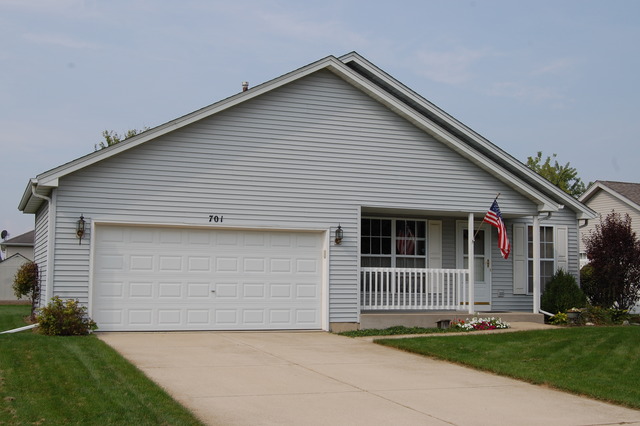 701 Jaffe St, Plano, IL 60545 photo 1
