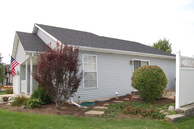 701 Jaffe St, Plano, IL 60545 photo 3