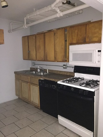 3039 N Damen Ave, Chicago, IL 60618 photo 6