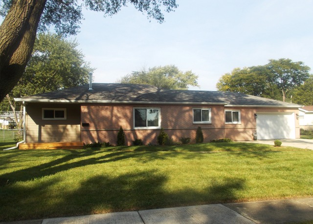 730 Alhambra Ln, Hoffman Estates, IL 60169 photo 1
