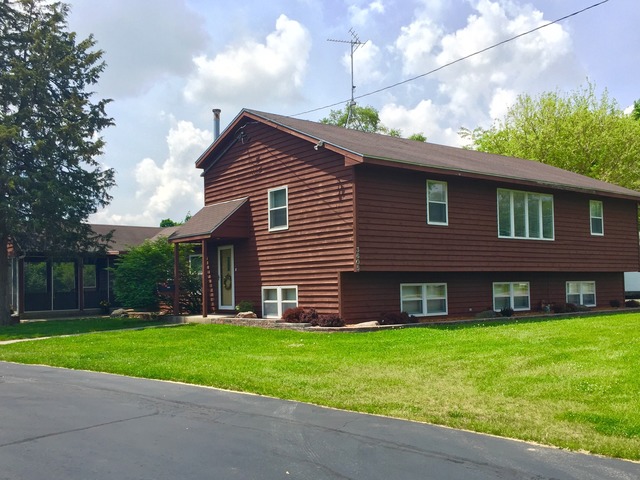 3605 W John St, Mchenry, IL 60050 photo 1
