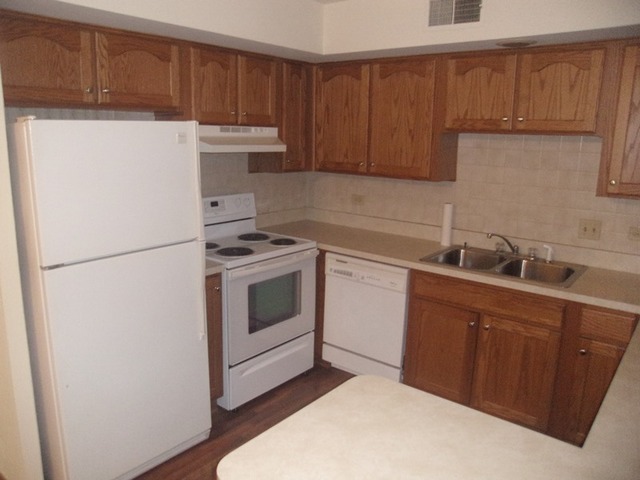 18339 Burnham Ave, Lansing, IL 60438 photo 18