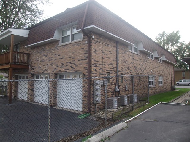 18339 Burnham Ave, Lansing, IL 60438 photo 8