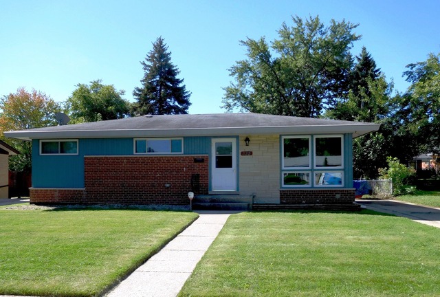 335 E Hilton Ave, Addison, IL 60101 photo 1