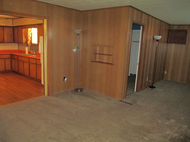 133 E 2nd St, Oglesby, IL 61348 photo 4