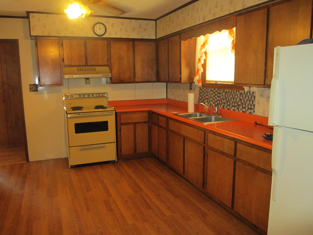 133 E 2nd St, Oglesby, IL 61348 photo 6