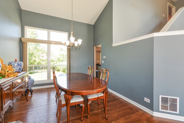 980 Tallgrass Dr, Bartlett, IL 60103 photo 3