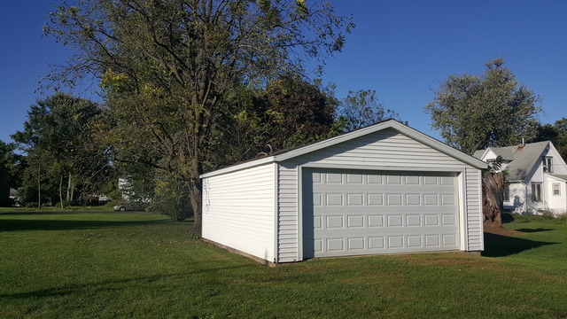 Undisclosed, Compton, IL 61318 photo 3