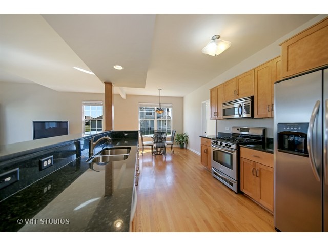 25736 Roundstone Ave, Plainfield, IL 60585 photo 4