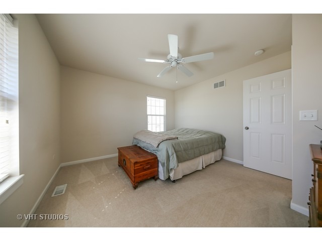25736 Roundstone Ave, Plainfield, IL 60585 photo 16
