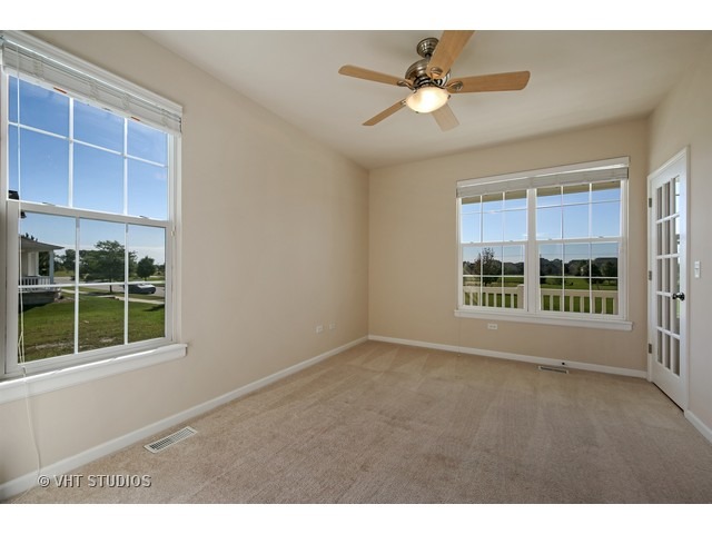 25736 Roundstone Ave, Plainfield, IL 60585 photo 10